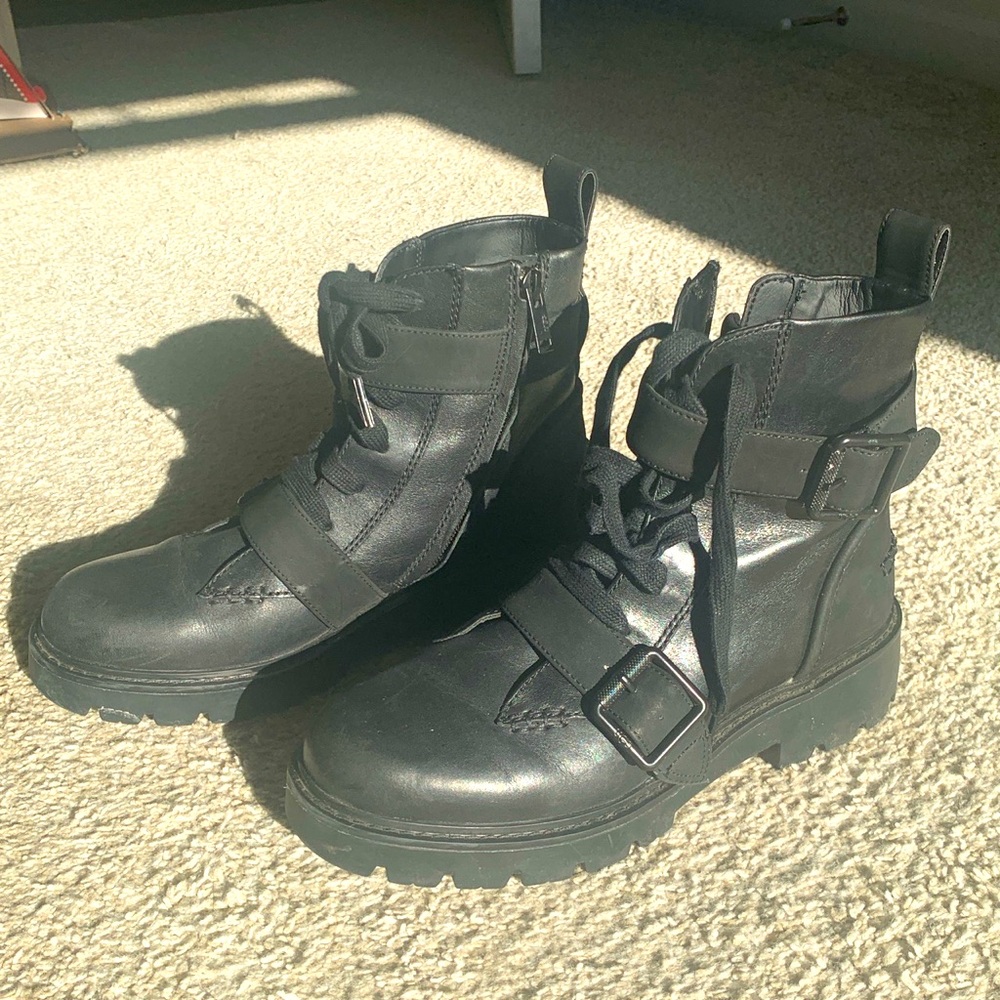 Leather Ugg Noe boots in black🖤